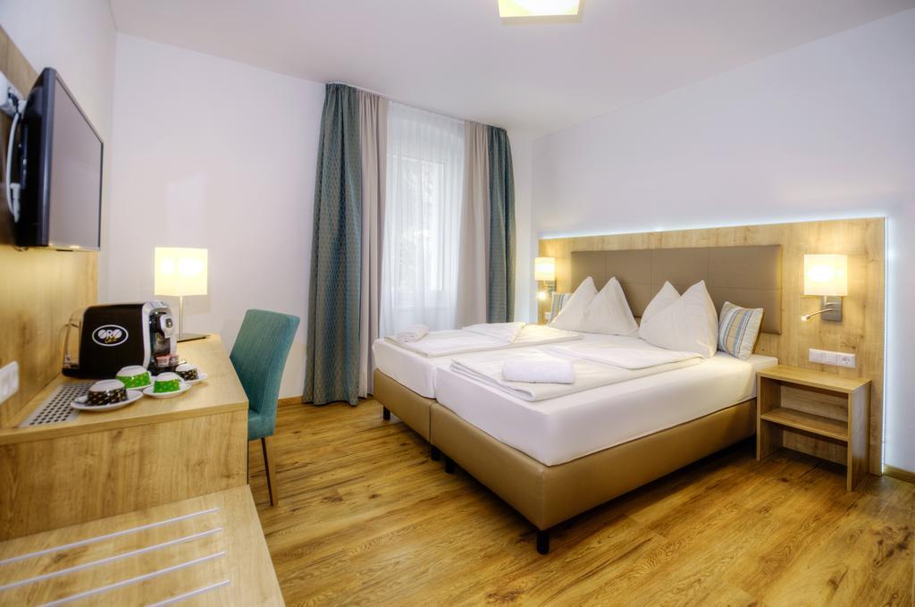 Hotel Bergkristall مالنتز المظهر الخارجي الصورة